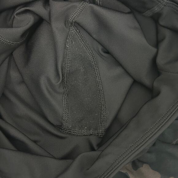 Spanx Black Camouflage Camo Get Moving Shorts Sz XS - Picture 5 of 6